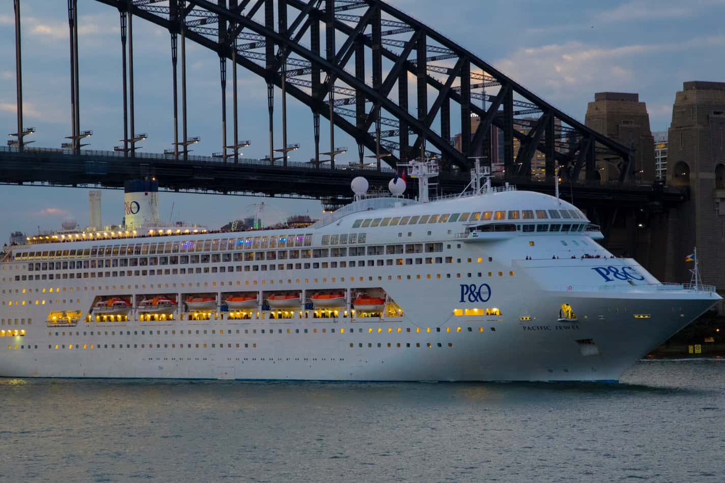 Planning to Cruise Australia? Here Are The Best Months